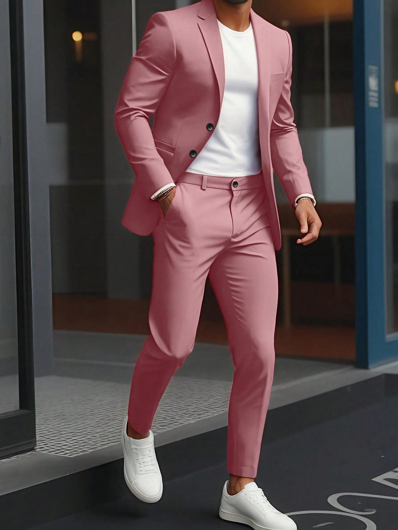 Klassisk tvådelad kostym för affärsbruk