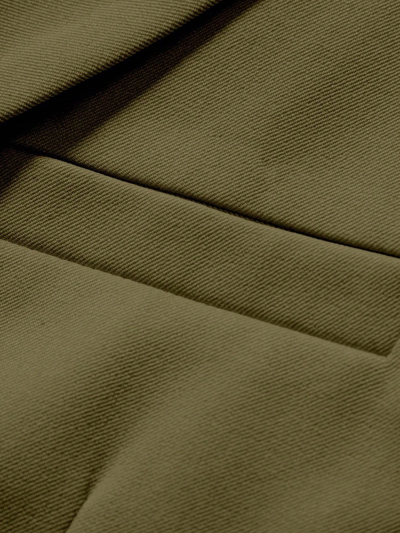 Klassisk tvådelad kostym för affärsbruk