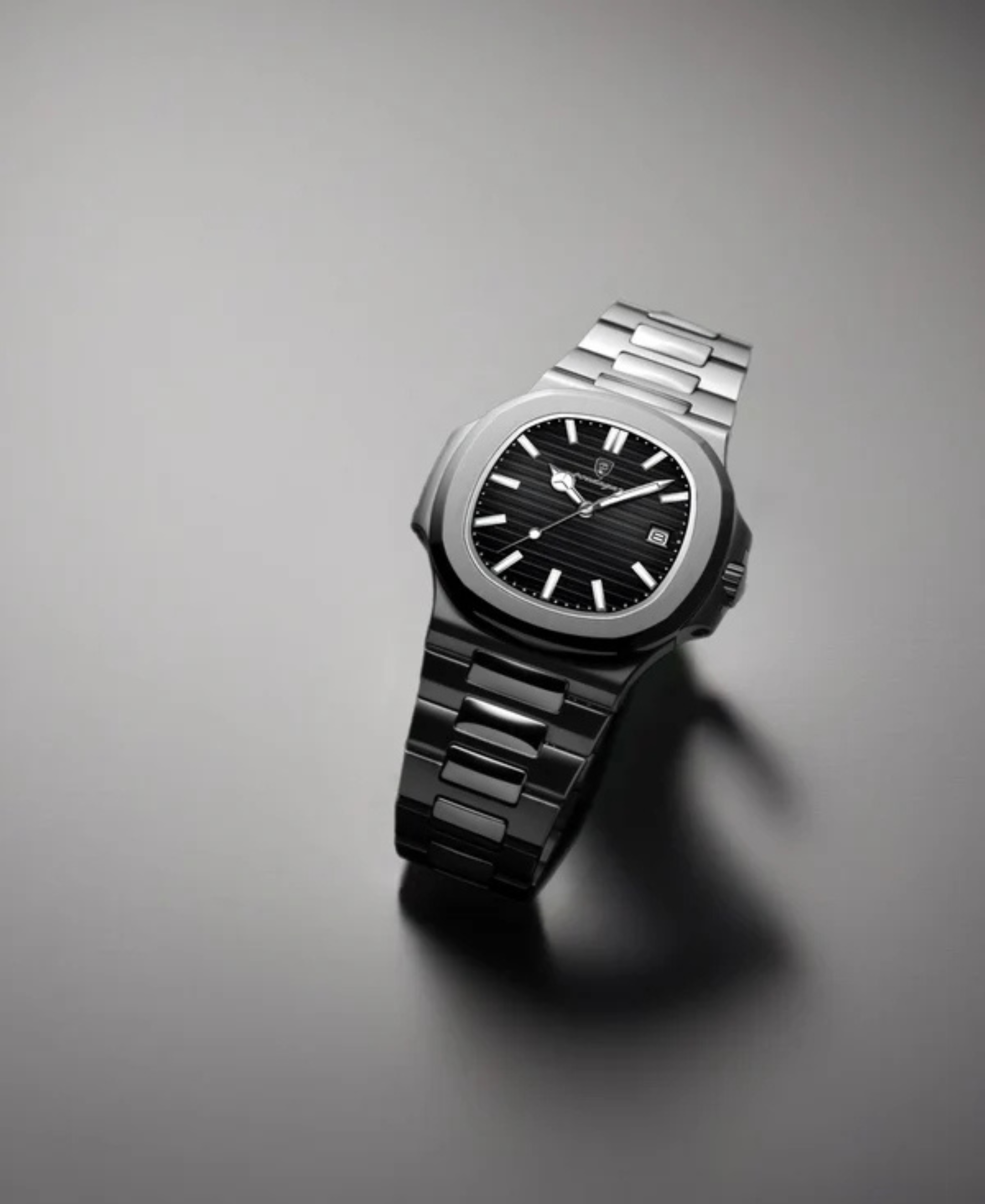 Klassisk klocka med stållänk